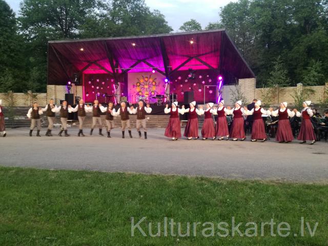 SDK "Klabdancis" varakļānu novada svētkos